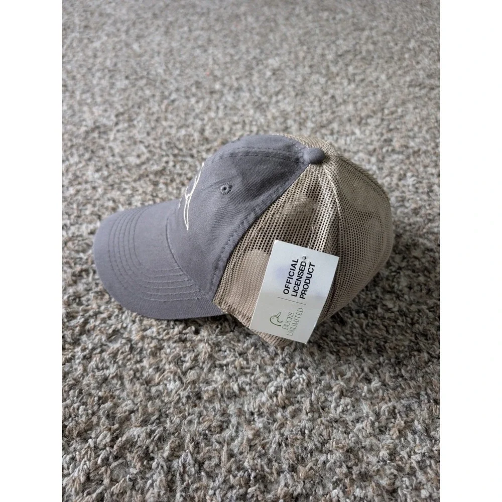 Ducks Unlimited Hat Cap Strap Back One Size Tan Brown Mesh Trucker Mens NWT